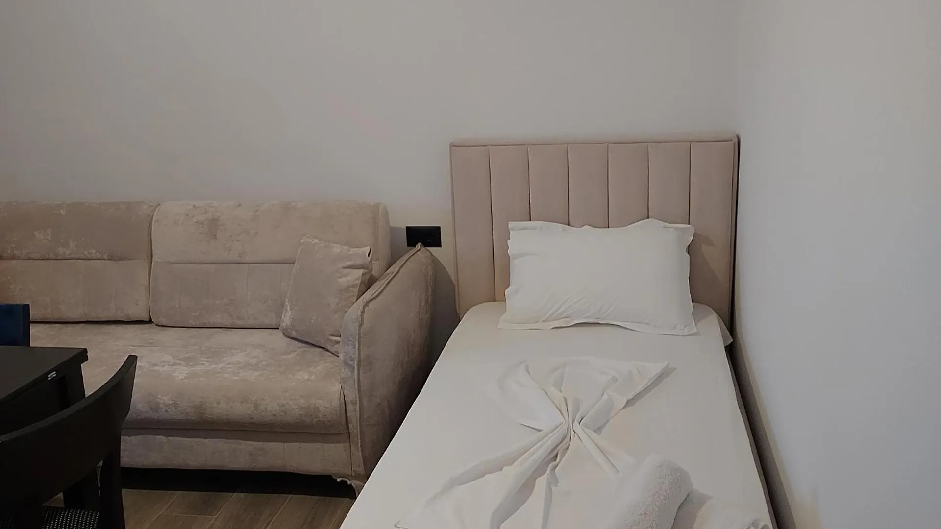 Vila Martini 0*, Vlorë